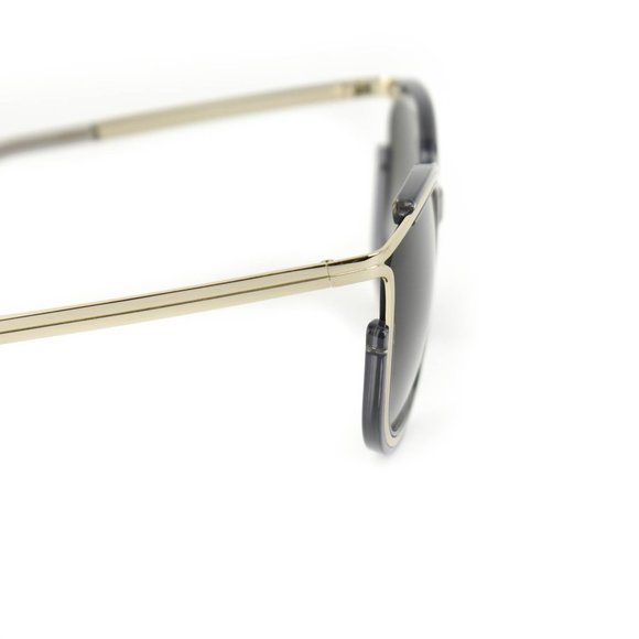 CHLOE: Translucent Gray/Pale Gold Logo Sunglasses - Picture 5 of 8